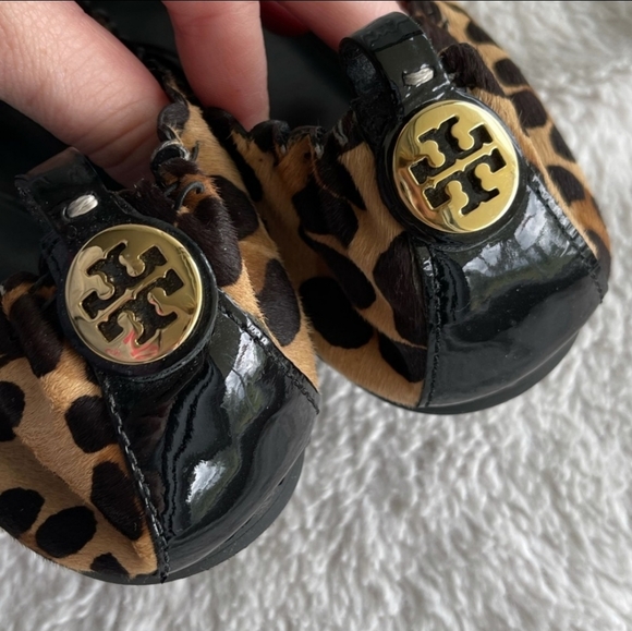 Tory Burch Abbey leopard calf hair ballet flats - Picture 3 of 8